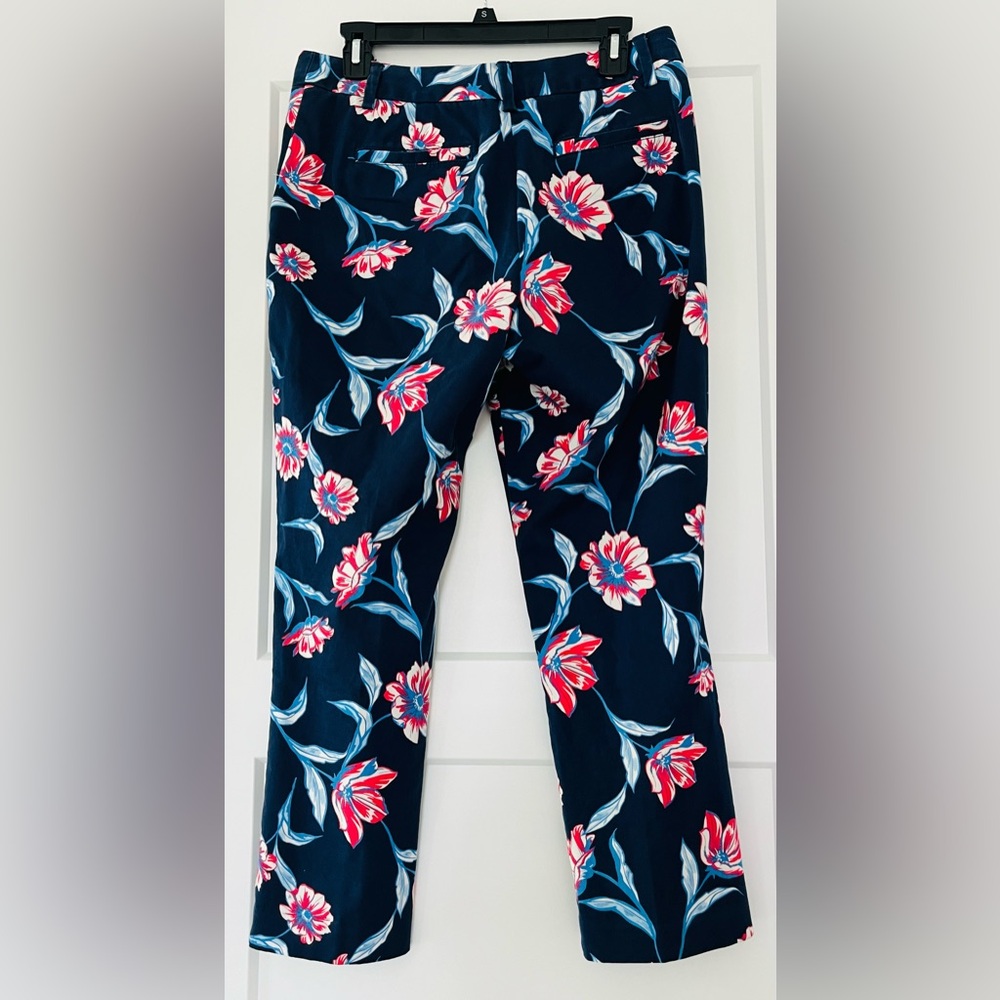 Lands' End Blue, White & Fuschia Floral Chinos with Pockets, Size 6 - Picture 8 of 11